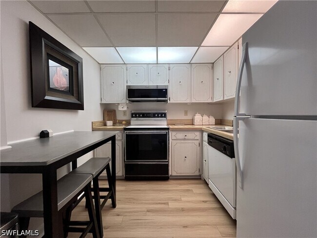 3460 N Key Dr Unit 203