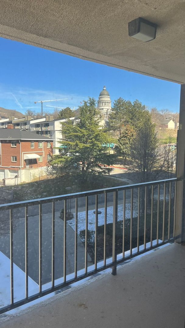 Photo - 2 bedroom/2 bathroom Condo in SLC/Zion Summit Unidad 407E