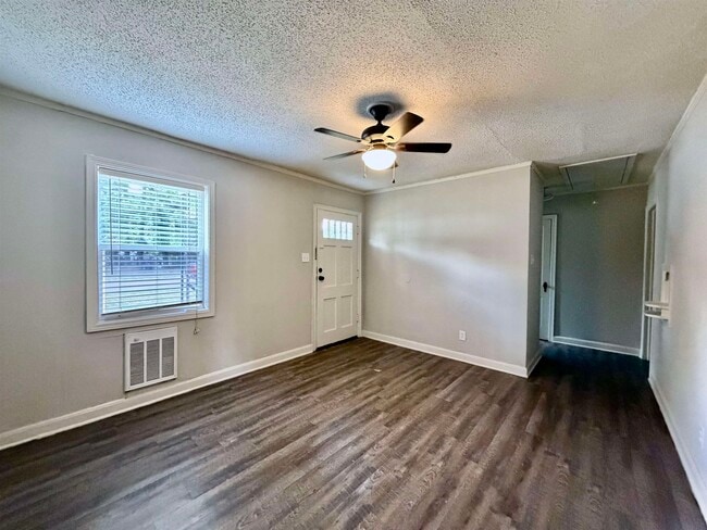 Photo - 4943 Buford Ave