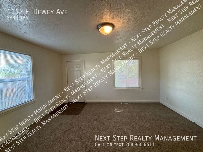 Photo - 1112 E Dewey Ave