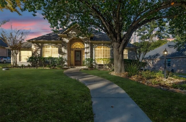Photo - 35 W Pines Dr