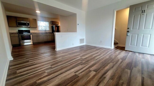Photo - 1516 W Clara Dr