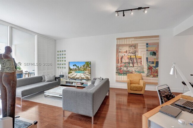 Photo - 715 Crandon Blvd Unit 406