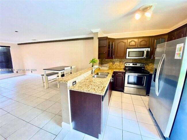 Photo - 2864 S Cambridge Ln