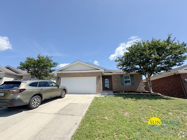 Building Photo - Beautiful 3-Bedroom Home in Bon View Commu...