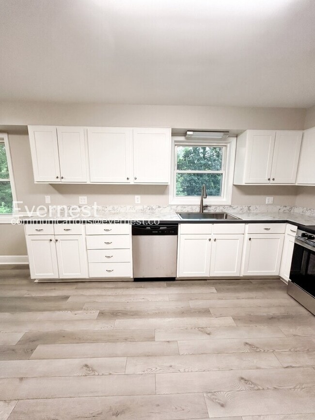 Photo - 112 Tabor St