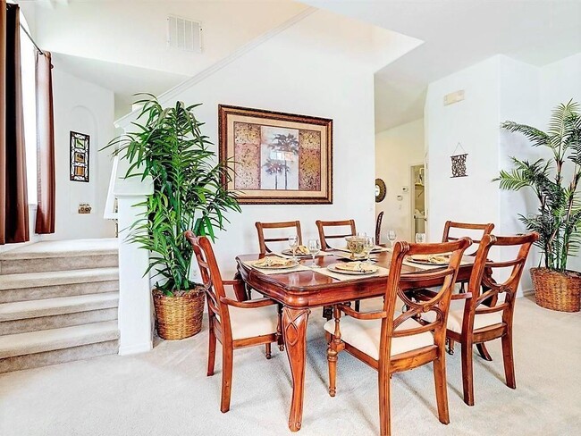 Photo - 153 Vizcay Way