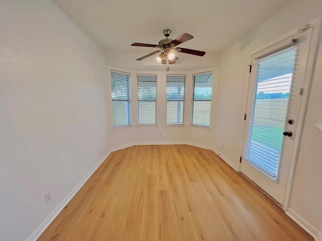 Photo - 1615 Royal Ascot Dr