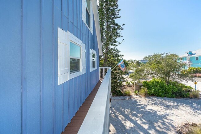 210 Bocilla Dr