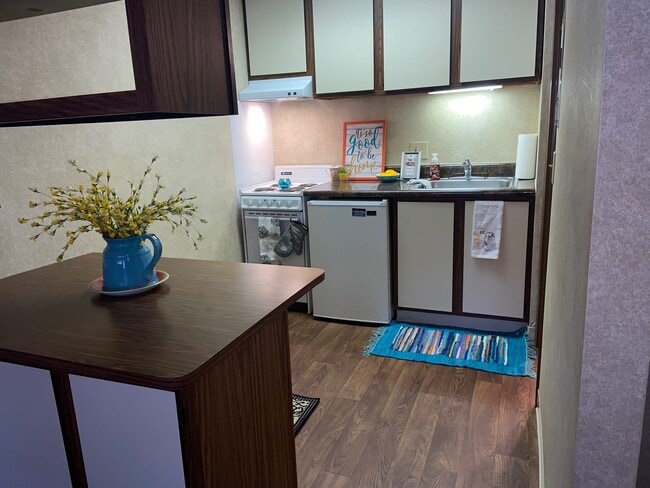 Studio Kitchenette