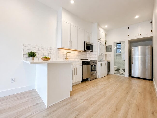 Photo - 189 Jefferson Ave Unit 3C