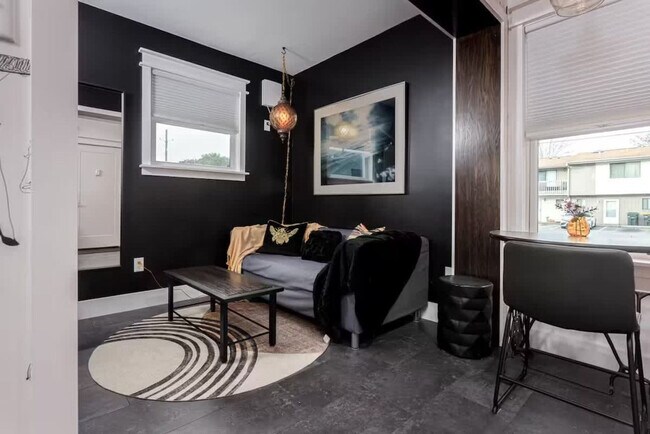 Photo - 205 Third Street Southeast-SI ID1502045P Unidad SI ID1502045P