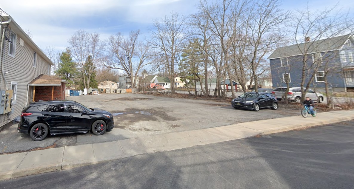 Photo - 301 Tower Ave Unit 5