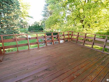 Photo - 1728 Middle Rd