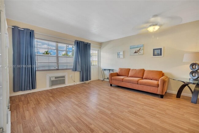 Photo - 851 Meridian Ave Unit 22