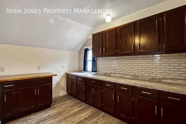 Photo - 68 Peter St Unidad Upper Front