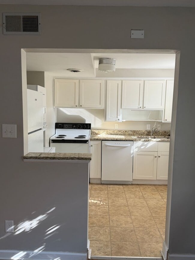 Photo - Comfort & Style: 2-Bedroom Raleigh Townhouse