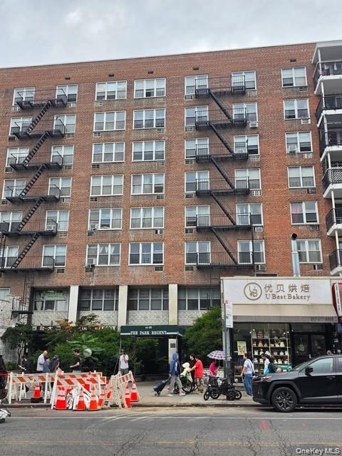 Building Photo - 41-25 Kissena Blvd Unit 2J