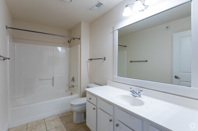 2HAB, 2BA - The Orchard Apartments