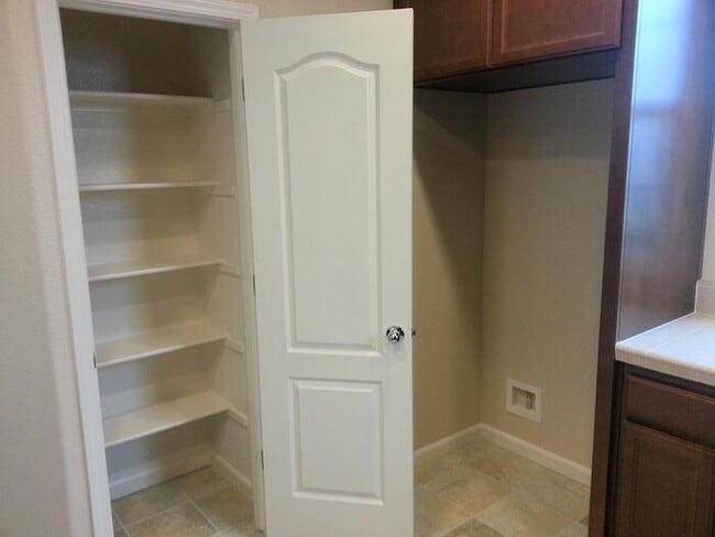 Photo - Beautiful 3 bedroom 2.5 bathroom home for rent in Lincoln!