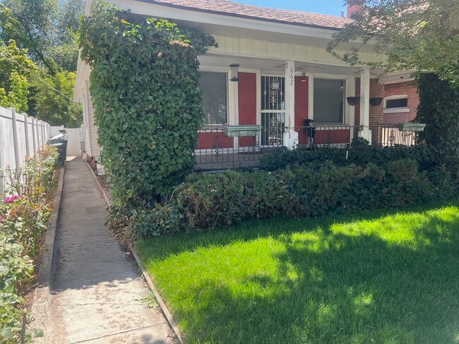 Building Photo - 862 E 600 S Rental