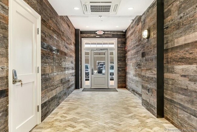 Photo - 1077 Boston Post Rd Unit 3