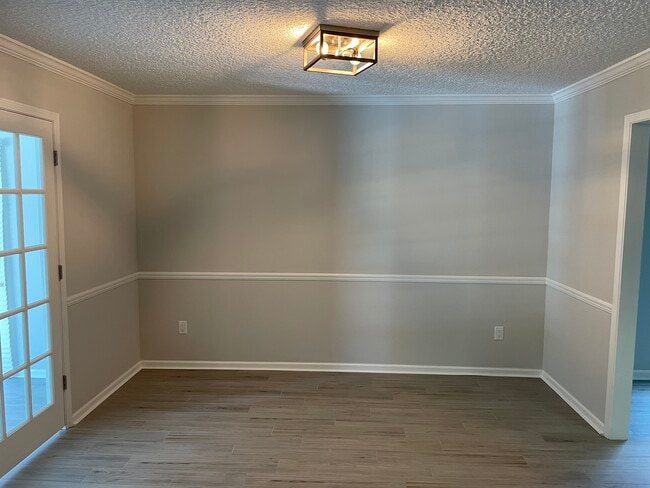 Photo - 65 Waterbridge Pl
