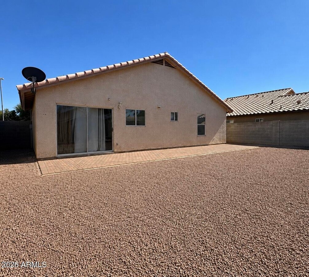 Photo - 16116 W Hadley St