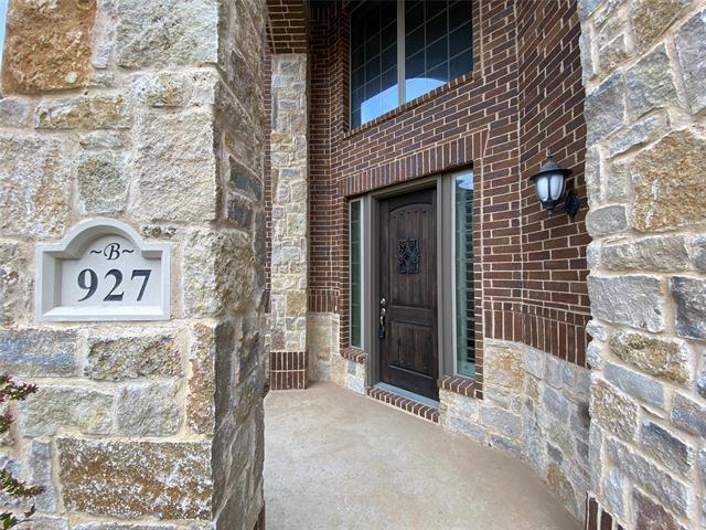 Photo - 927 Bentley Drive