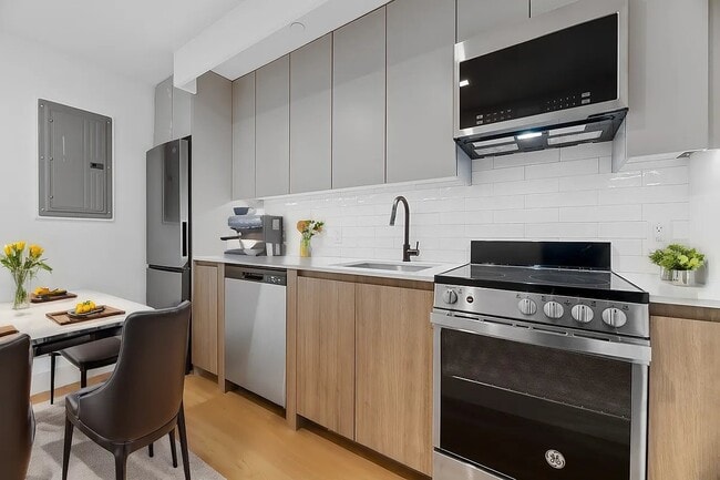 Photo - 63 Pitt St Unit 12D