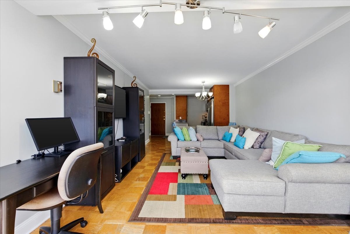Photo - 730 24th St NW (Washington, DC)