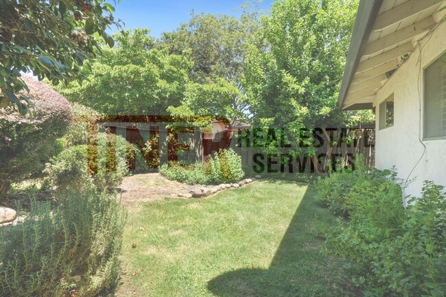 Photo - 4891 Kipling Dr