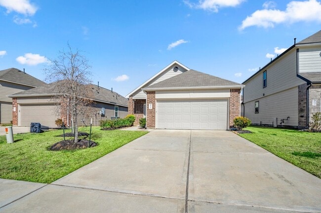 Photo - 2816 Madison Dr