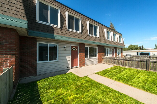 Building Photo - Boardwalk Village II