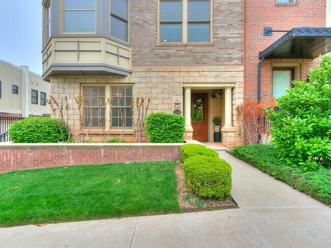 Photo - Beautiful Downtown OKC Townhouse