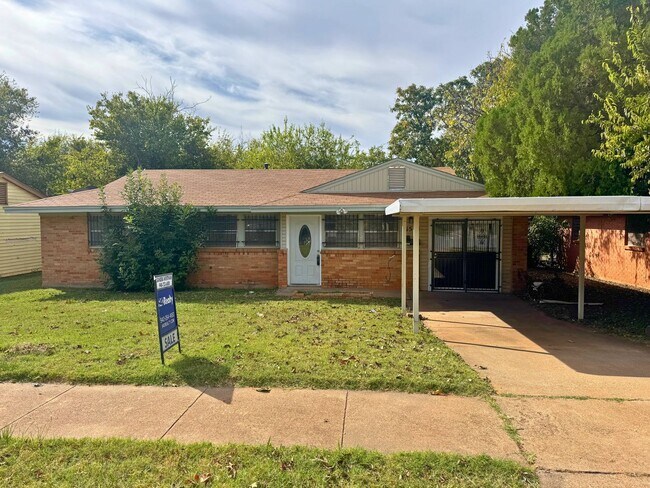 Building Photo - 3 Bed 1 Bath In Lynwood