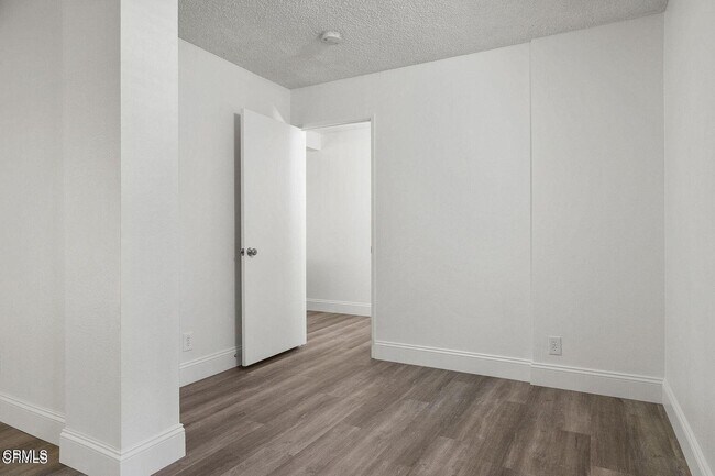 Photo - 255 S Ventura Rd