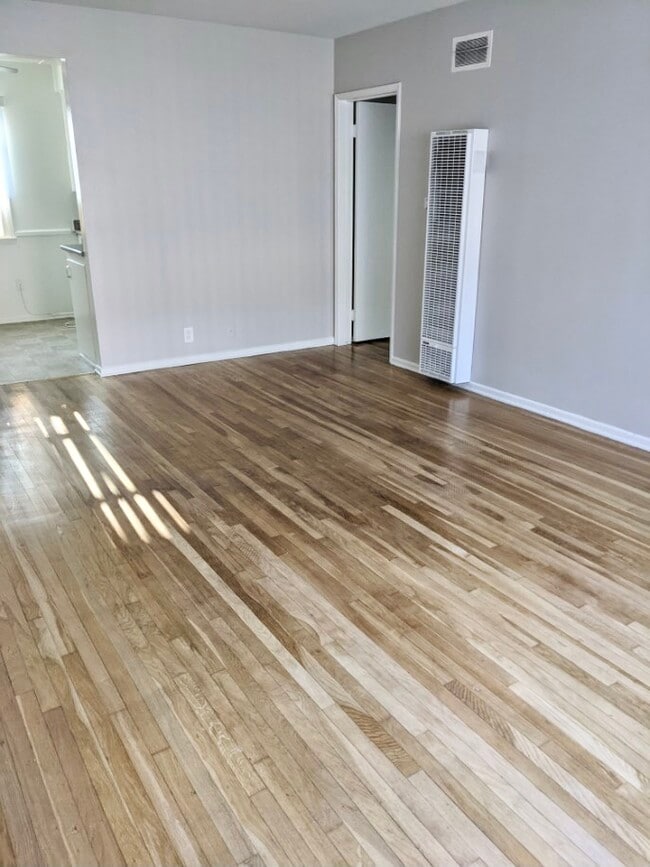 Building Photo - 613 E Washington Blvd Unit 1 Rental