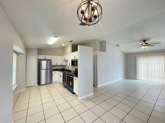 Photo - 312 San Gabriel St