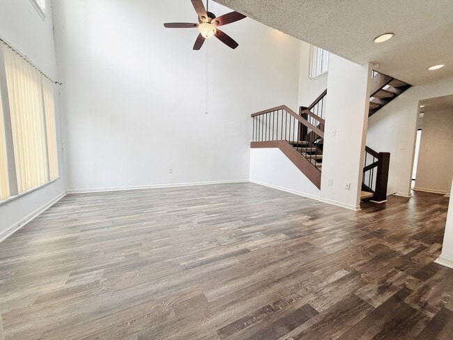 Photo - 2058 Watermark Pl