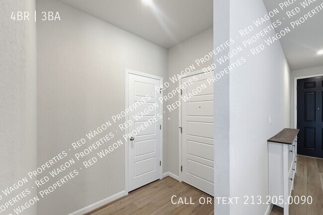 Photo - 3045 Casillero St