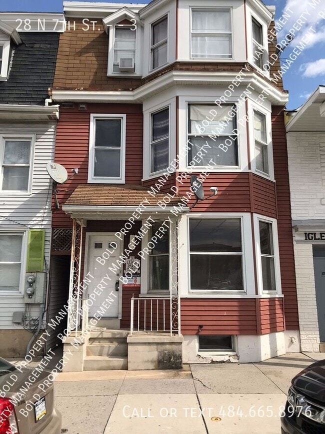 Building Photo - 28 N 7th St Unit 3