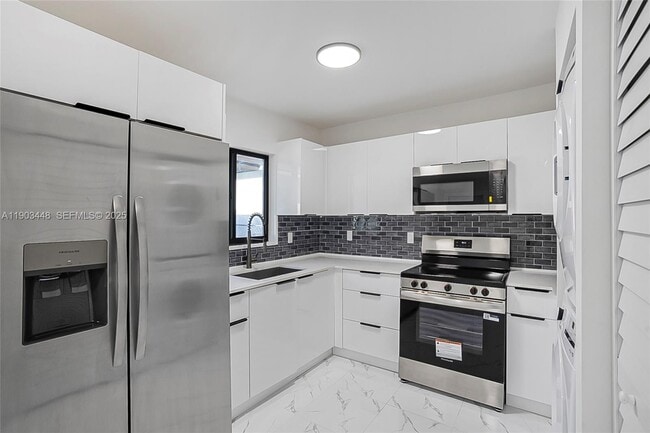 Photo - 10362 SW 180th St Unit 3