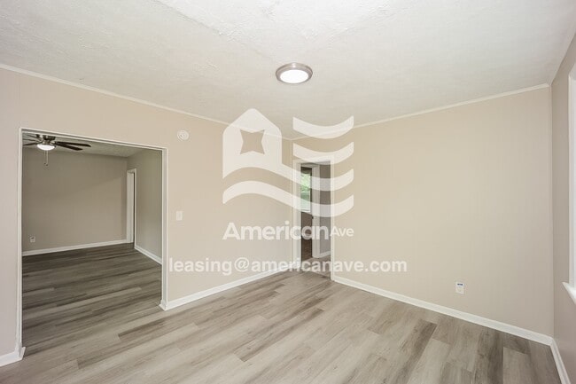 Photo - 2711 King St