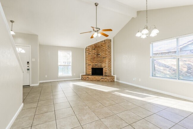 Photo - 2823 Forestbrook Dr