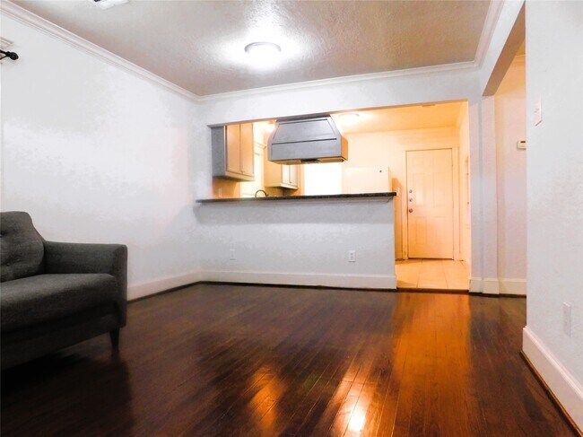 Photo - 124 N Estelle St