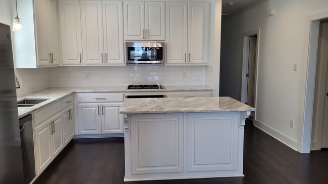 Photo - Beautiful 4 bedroom home in Settlement at Shoe Creek