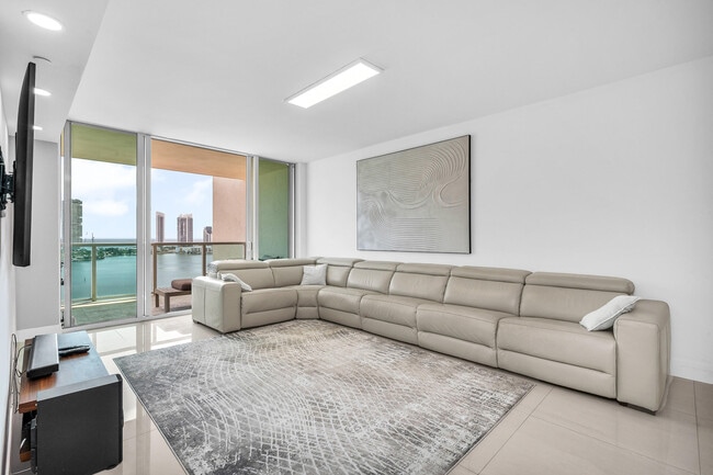 Photo - 3330 NE 190th St Unit 1911