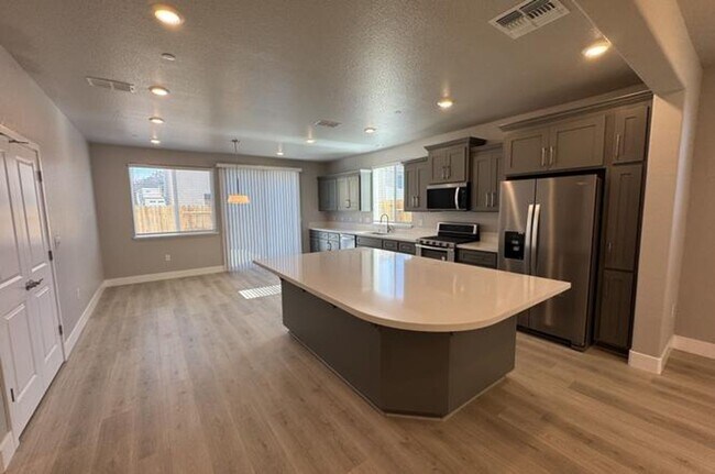 Photo - Recently Built Modern 4BD/2.5BA Single Family Home in Desirable Whitney Ranch Community!