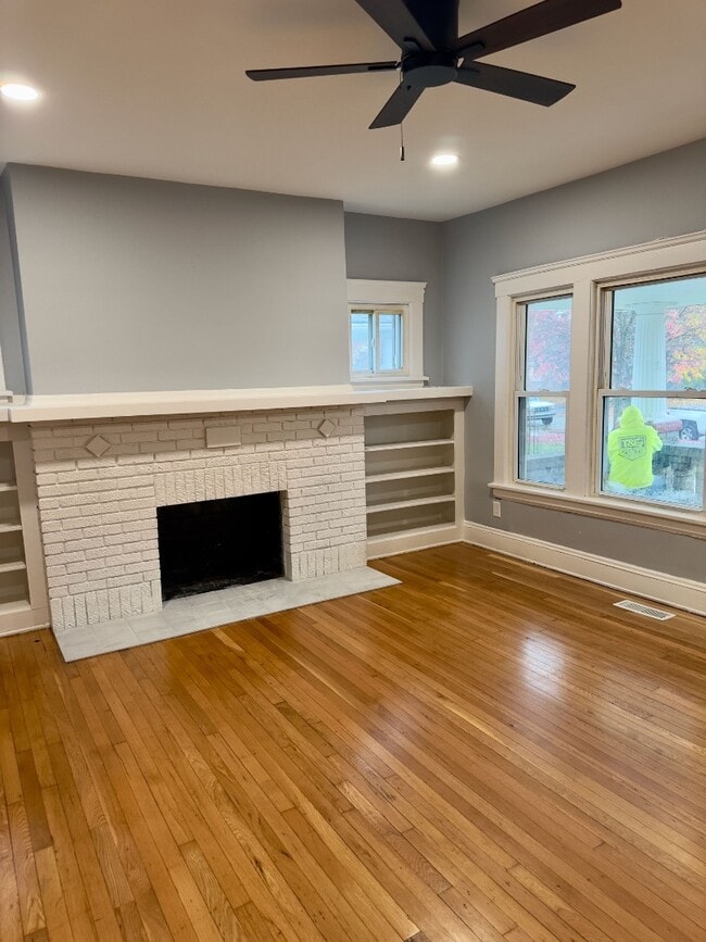 Photo - 2407 Woodmere Dr